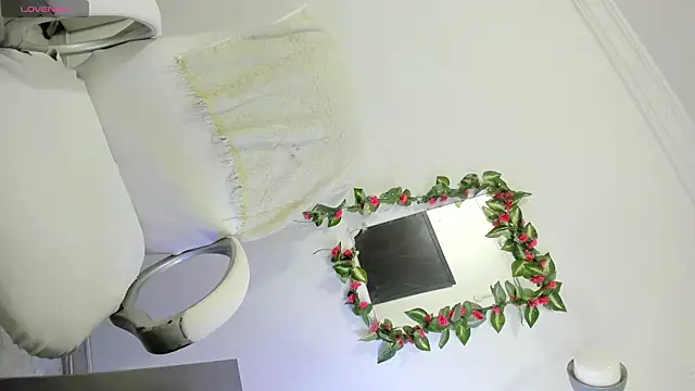 Snapshot of ariana_crazzy chatting on 12.26.24 ariana crazzy online show from 12.26.24