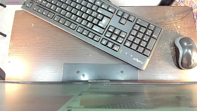 Snapshot of ariana_crazzy chatting on 01.13.25 ariana crazzy online show from 01.13.25