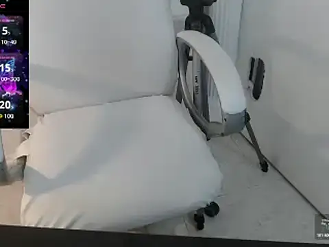 Snapshot of ariana_crazzy chatting on 01.23.25 ariana crazzy online show from 01.23.25