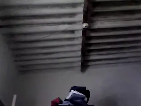 Snapshot of ariana_crazzy chatting on 03.01.25 ariana crazzy online show from 03.01.25