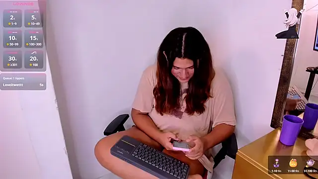 Valery Maravilla  online show from 12.14.24