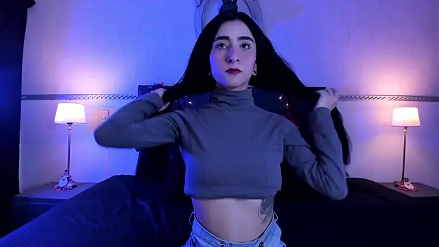 Snapshot of RomeroMoon chatting on 12.24.24 RomeroMoon online show from 12.24.24