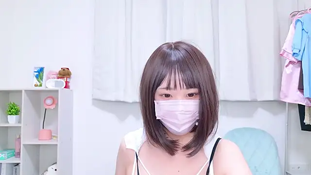 Snapshot of aki_zzz chatting on 02.01.25 aki zzz online show from 02.01.25