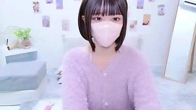 Snapshot of aki_zzz chatting on 10.23.25 aki zzz online show from 10.23.25