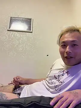 Snapshot of kouji8800 chatting on 01.28.25 kouji8800 online show from 01.28.25