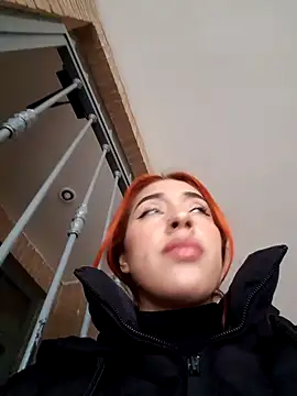 Snapshot of alexxxa69 chatting on 03.21.25 alexxxa69 online show from 03.21.25