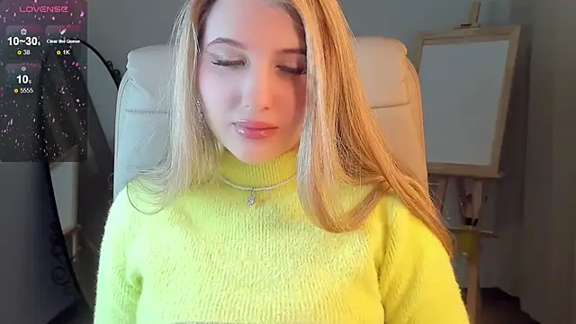 Snapshot of Evacadooo chatting on 01.16.25 Evacadooo online show from 01.16.25