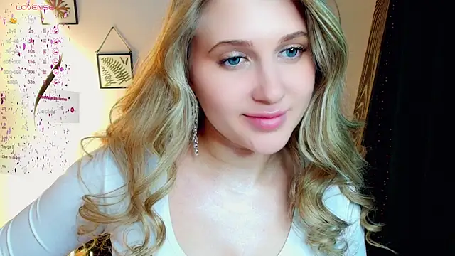 Snapshot of Evacadooo chatting on 01.29.25 Evacadooo online show from 01.29.25