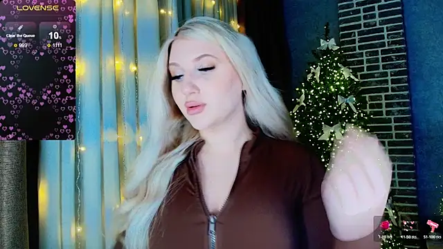 Evacadooo online show from 12.20.25