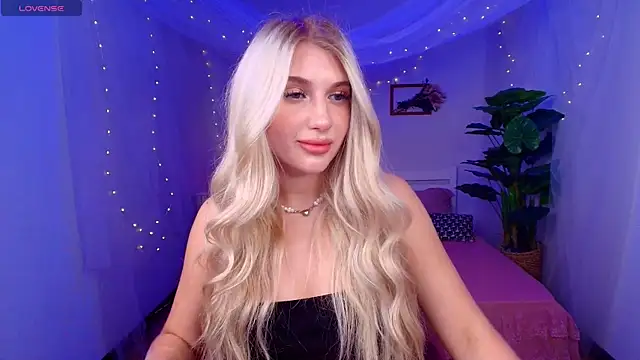 Evacadooo online show from 07.23.26