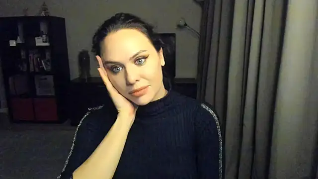 MollyCheiz online show from 01.10.25