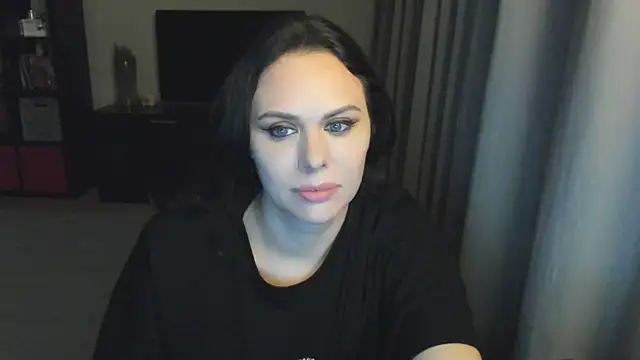 MollyCheiz online show from 09.17.25