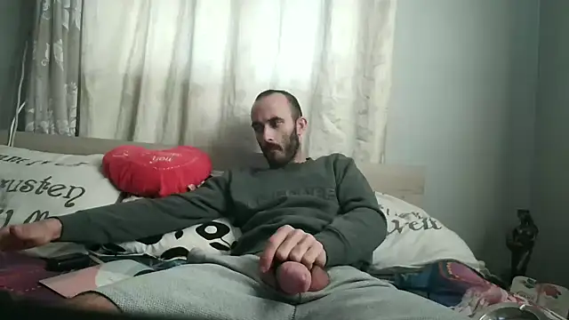 Snapshot of kisandgioni chatting on 12.31.24 kisandgioni online show from 12.31.24