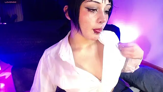 honney dark online show from 01.15.25