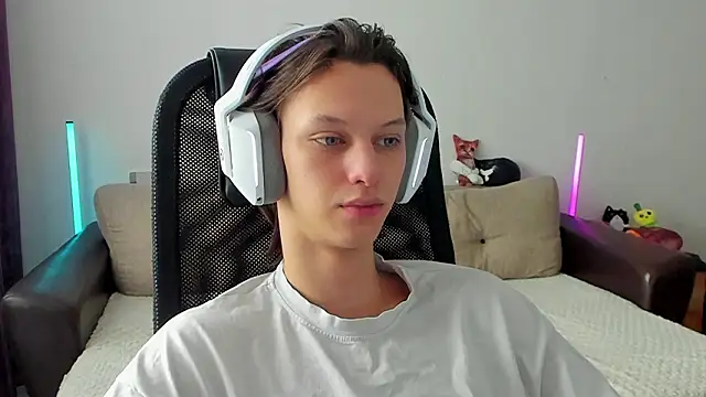 Ostin meow online show from 02.22.26