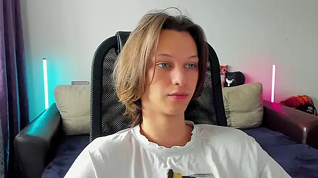 Ostin meow online show from 05.13.26
