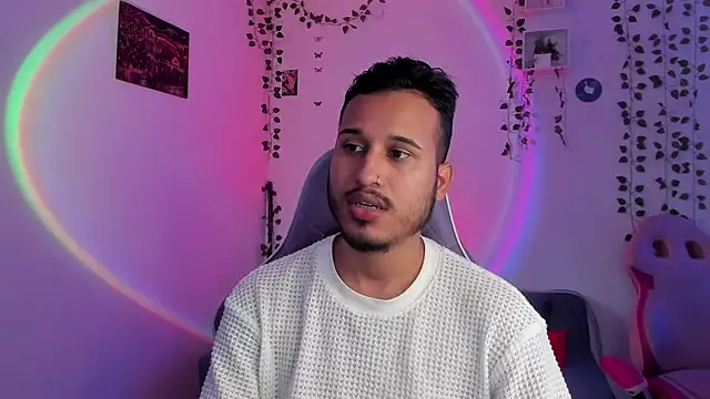 Raf brunette online show from 12.02.24