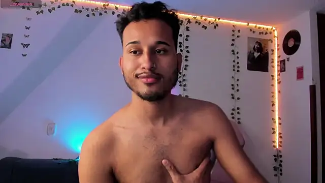 Raf brunette online show from 02.20.25