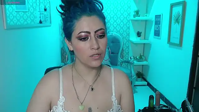 scarleth blue online show from 03.05.25