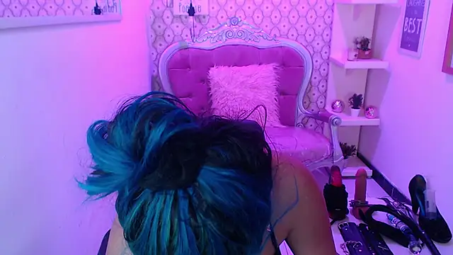 scarleth blue online show from 03.22.25