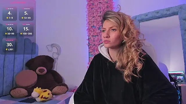 summer sweet  online show from 12.17.24