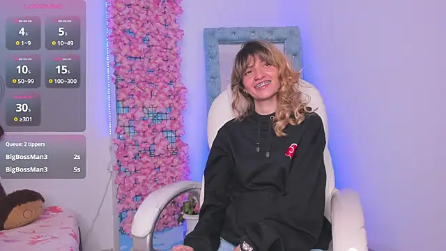 summer sweet  online show from 01.10.25