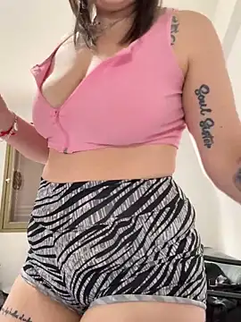 Snapshot of Macadiez10 chatting on 11.13.25 Macadiez10 online show from 11.13.25