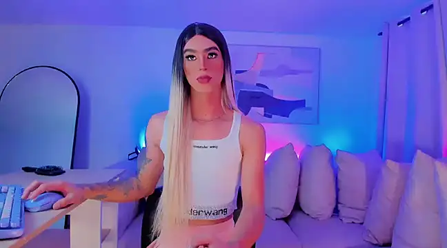 Ashley Reminton online show from 01.04.25