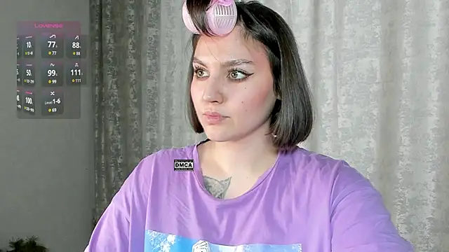 Snapshot of Hoot_owl_cb chatting on 02.05.25 Hoot owl cb online show from 02.05.25