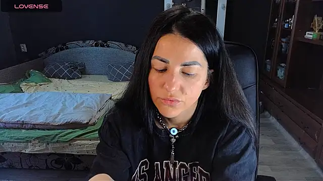 Aria Dl online show from 04.17.26