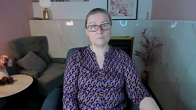 AlexandraKind online show from 12.03.25