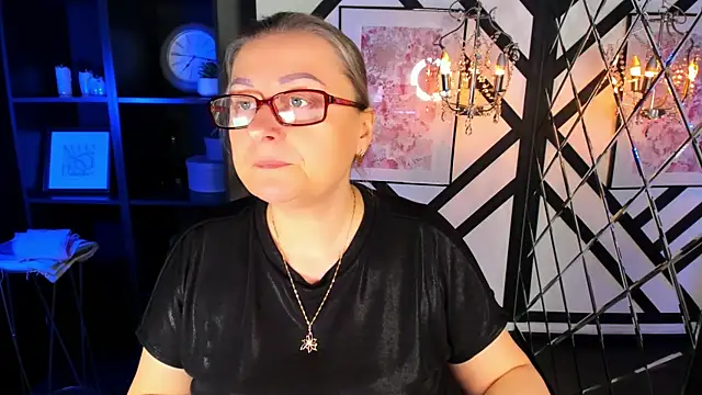 AlexandraKind online show from 01.18.26