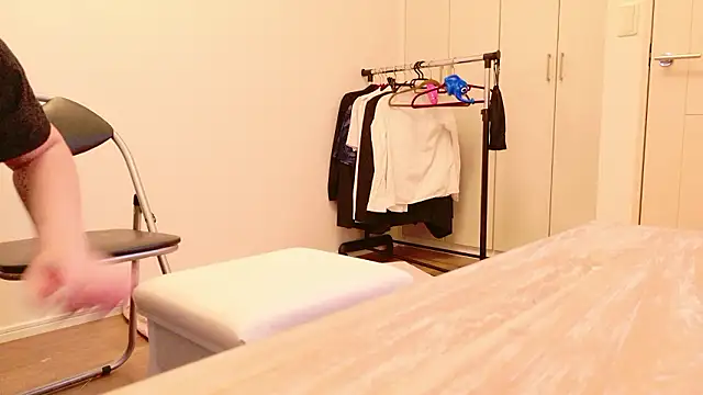 Snapshot of undo-busoku69 chatting on 11.14.25 undo-busoku69 online show from 11.14.25