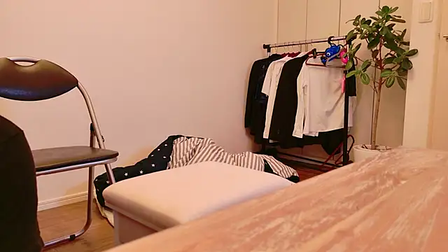 Snapshot of undo-busoku69 chatting on 11.23.25 undo-busoku69 online show from 11.23.25