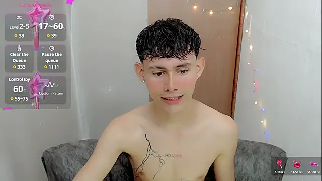 Snapshot of tanjiro_cute chatting on 01.02.25 tanjiro cute online show from 01.02.25