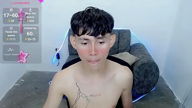 Snapshot of tanjiro_cute chatting on 01.05.25 tanjiro cute online show from 01.05.25