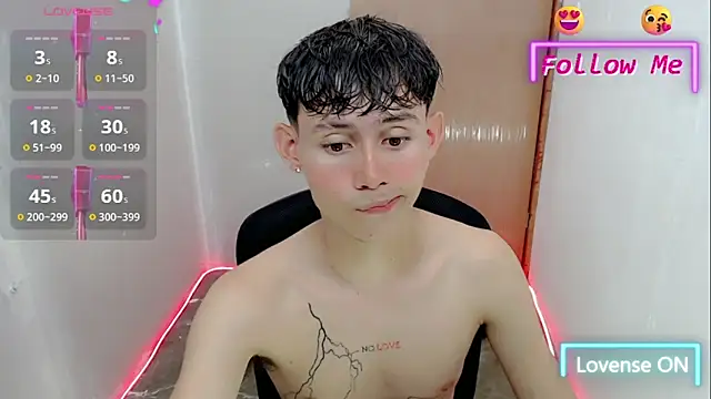 Snapshot of tanjiro_cute chatting on 01.11.25 tanjiro cute online show from 01.11.25