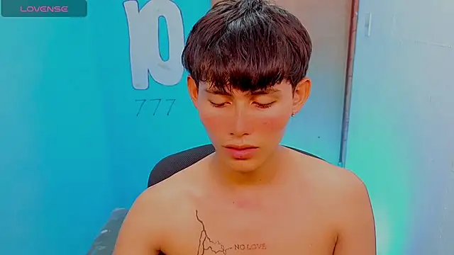 tanjiro cute online show from 04.12.26