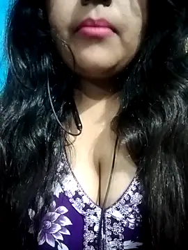 Snapshot of Love-Veronica chatting on 02.23.26 Love-Veronica online show from 02.23.26