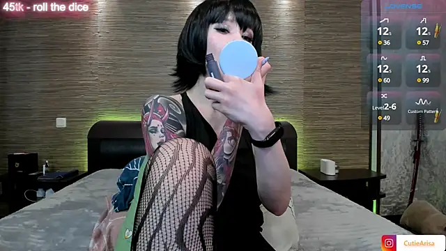 Snapshot of Lust_One_ chatting on 01.23.25 Lust One online show from 01.23.25