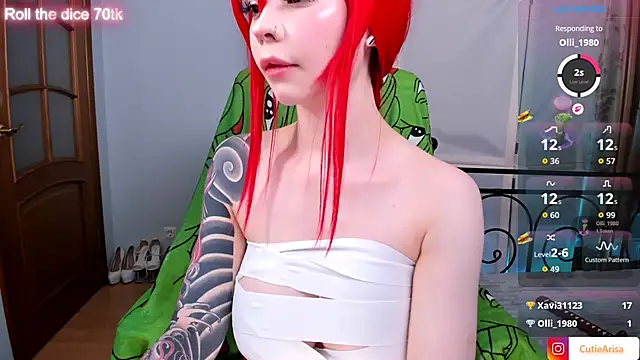 Snapshot of Lust_One_ chatting on 12.02.25 Lust One online show from 12.02.25