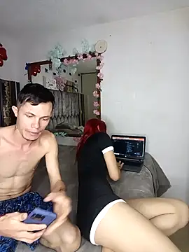 Snapshot of laura_arias018 chatting on 11.22.25 laura arias018 online show from 11.22.25