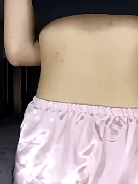 laura arias018 online show from 12.19.25