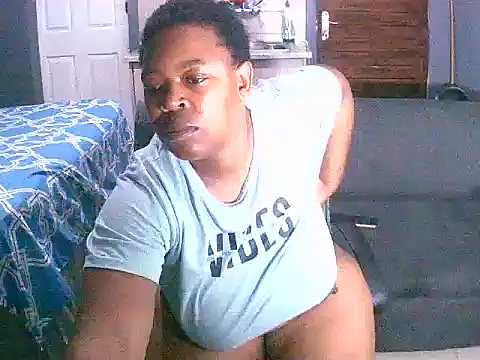 Snapshot of curvyloneah75 chatting on 12.20.24 curvyloneah75 online show from 12.20.24