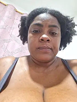 Snapshot of GoddessCarrie chatting on 11.12.25 GoddessCarrie online show from 11.12.25