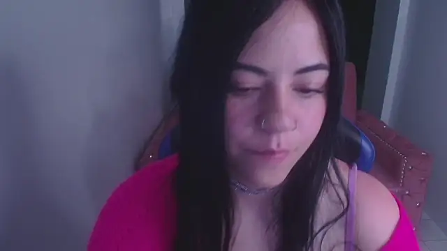 Snapshot of sabrina_jones_t chatting on 12.10.24 sabrina jones t online show from 12.10.24