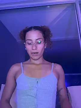 varenkaivanova 22 online show from 03.13.25