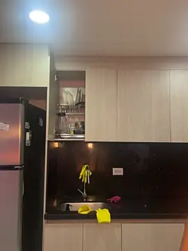 varenkaivanova 22 online show from 03.20.25