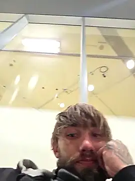 Snapshot of Fuckboy4public chatting on 11.05.25 Fuckboy4public online show from 11.05.25