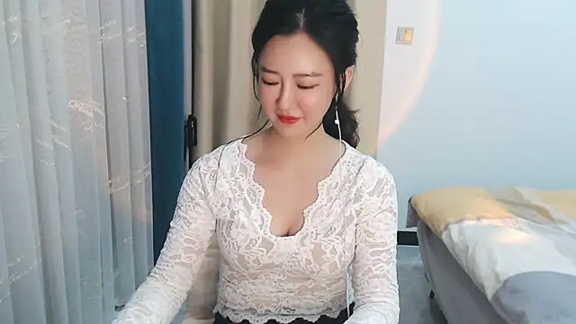 zoe-keke online show from 12.24.24